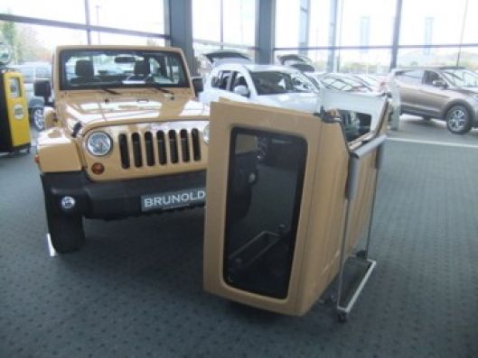 Hardtopständer 'ALU-Exklusiv', für die optimale Aufbewahrung Ihres JEEP-/SUV-Hardtops. Made in Germany.